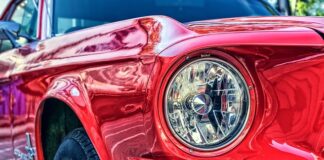 Ile waży Ford Edge?