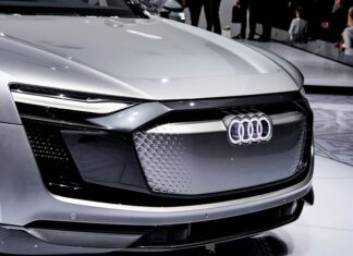 Ile koni ma e-tron GT?